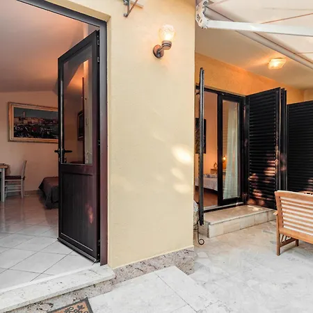 Apartments Samblich Krk Town Exterior photo